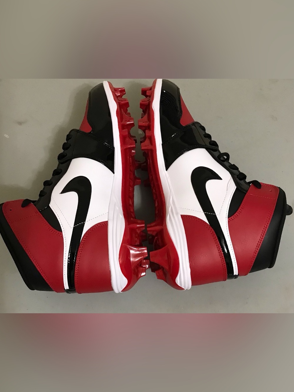 Jordan 1 Mid TD ‘Bred Toe Football Cleats Red/Black Patent Mens Size 12 - Picture 3 of 8
